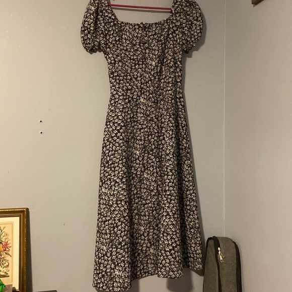Cottagecore Maxi Dress - Picture 2 of 3